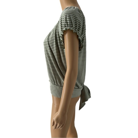 Willow + Root Striped Ruffle Short Sleeve Top Size M - Picture 3 of 7